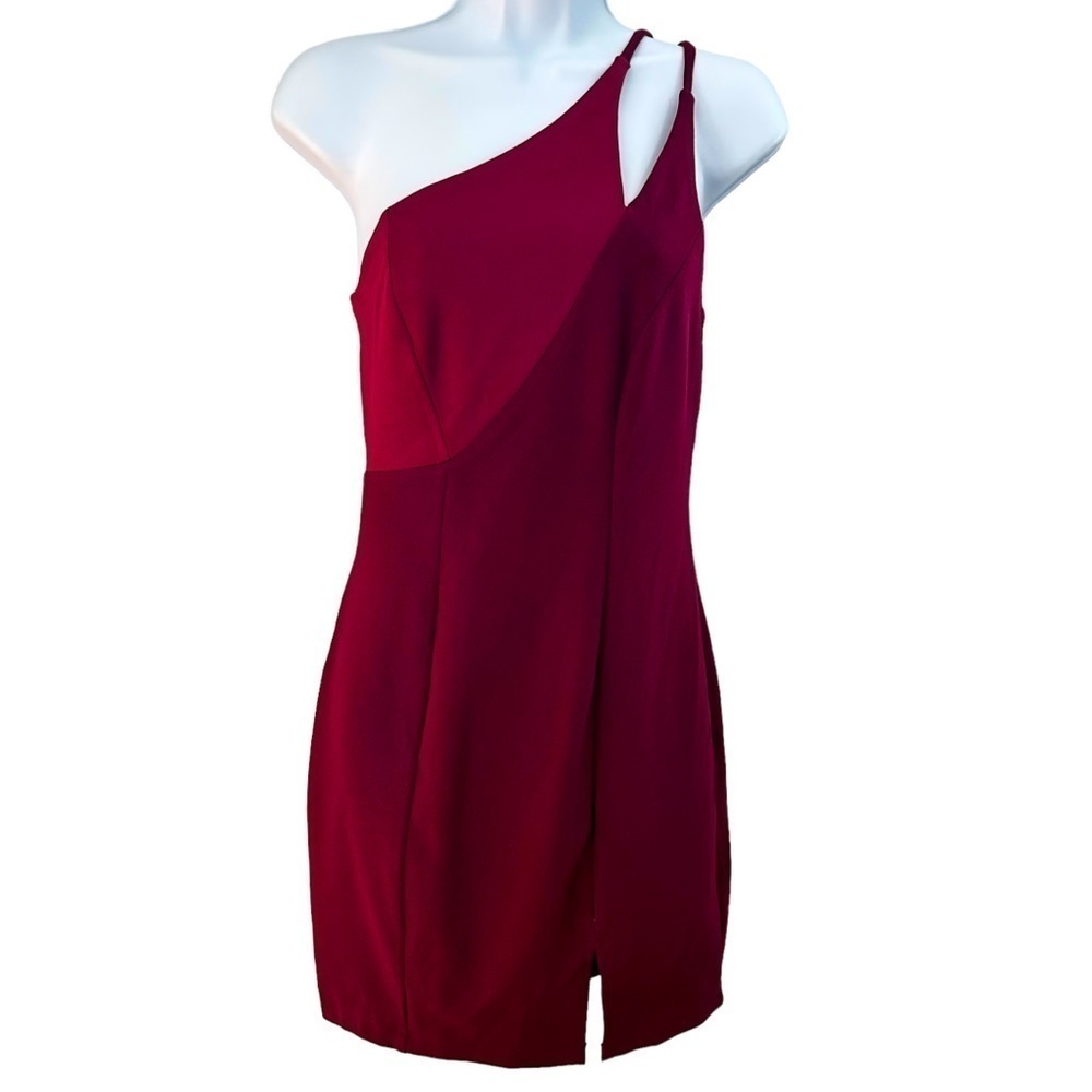 Speechless Fitted One Shoulder Double Strap Mini Dress in Berry Juniors Size 7